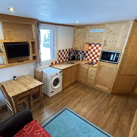 Apartment Le Nid Douille Du Cret, Parking Et Terrasse Val-d'Isere